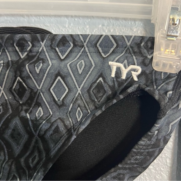 TYR Glacial Titanium Racer Swim Briefs - Picture 4 of 9